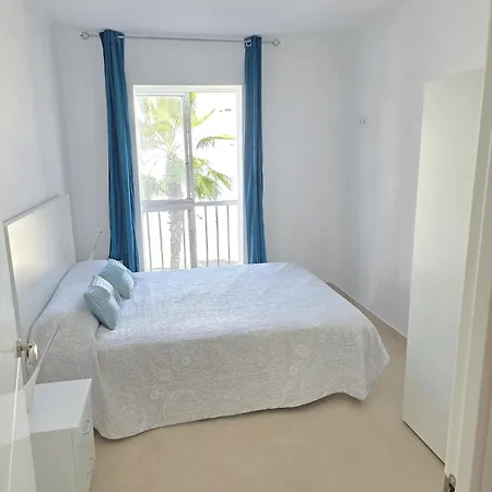 Holiday home Piso De La Constitucion De 1812 *